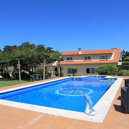 Lugar Da Pereira Holiday home *